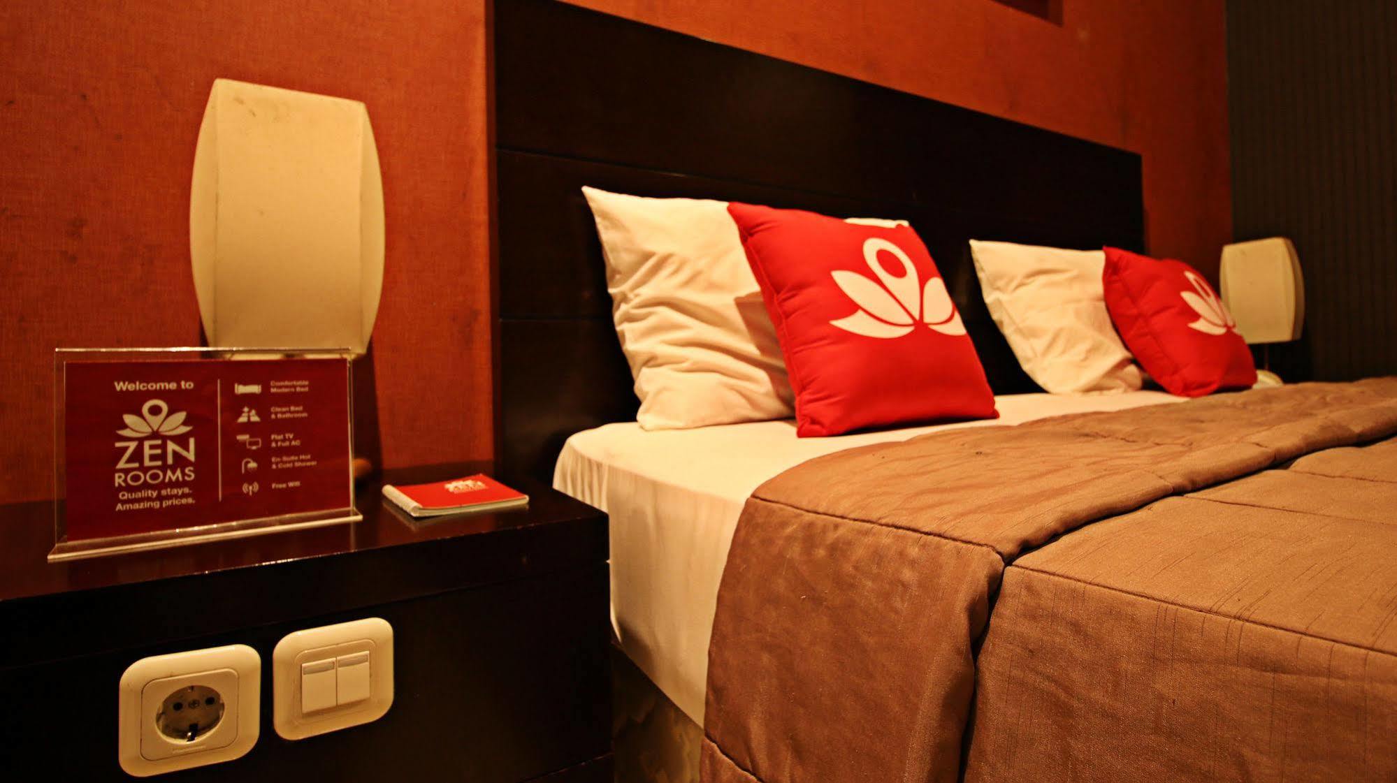 Zen Rooms Grand Hotel เล็มบัง ภายนอก รูปภาพ